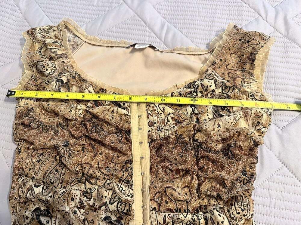 Y2K Fairycore Paisley Sheer Mesh Ruched Ruffle Hem Cami Top size Medium
AD - Picture 5 of 7
